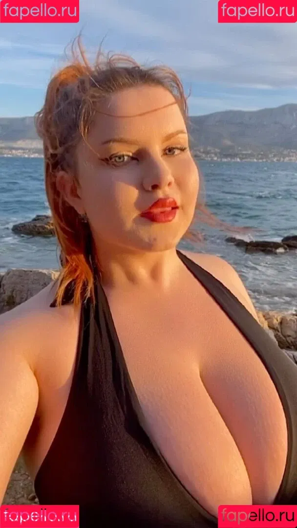Anna Bernadi / AnnaBernadina / BernadiAnna / anna___bern / annabernadi Onlyfans Photo Gallery 
