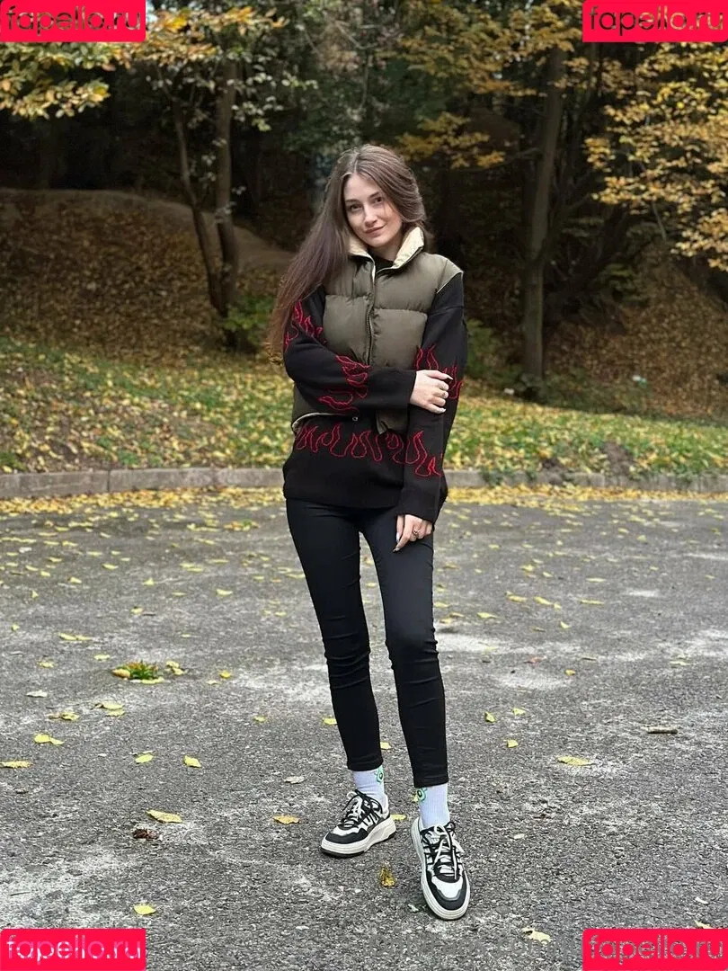 julia_love69 / lyonlovejulia Onlyfans Photo Gallery 