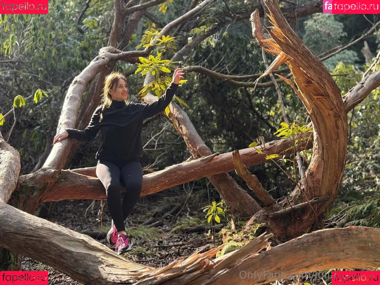 julia_love69 / lyonlovejulia Onlyfans Photo Gallery 