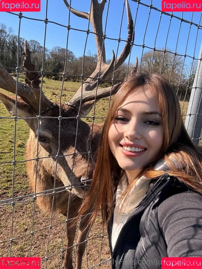 julia_love69 / lyonlovejulia Onlyfans Photo Gallery 