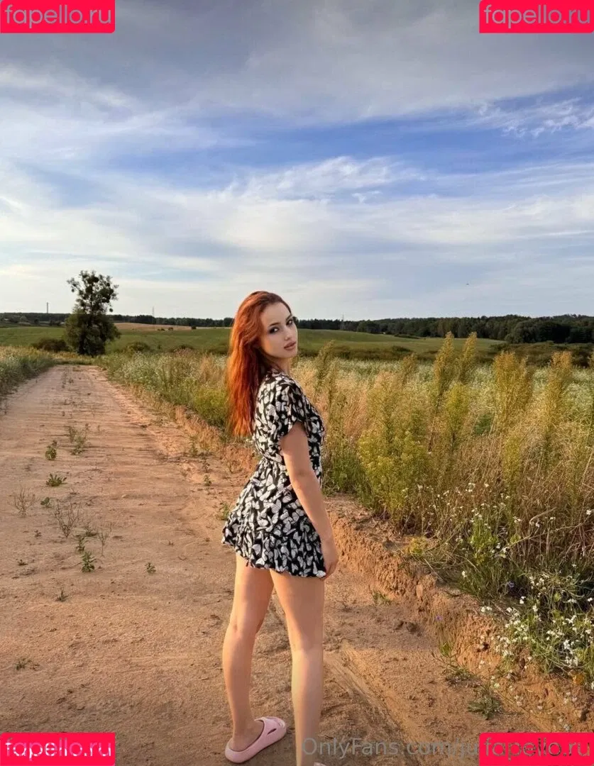 julia_love69 / lyonlovejulia Onlyfans Photo Gallery 