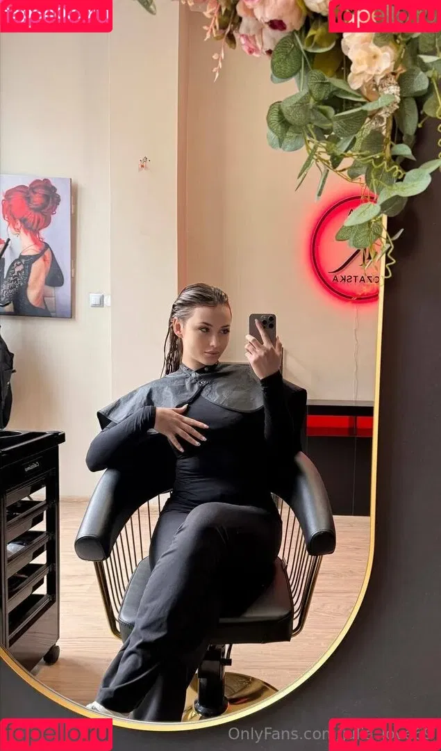 julia_love69 / lyonlovejulia Onlyfans Photo Gallery 