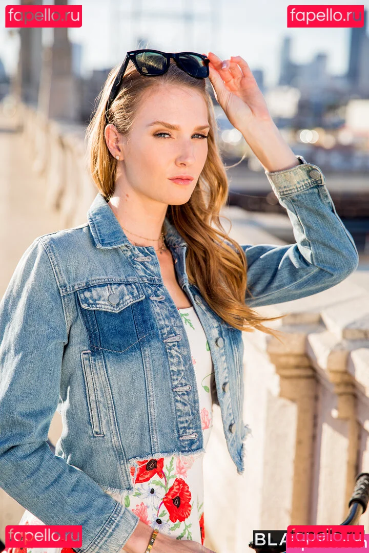 Ashley Lane Onlyfans Photo Gallery 