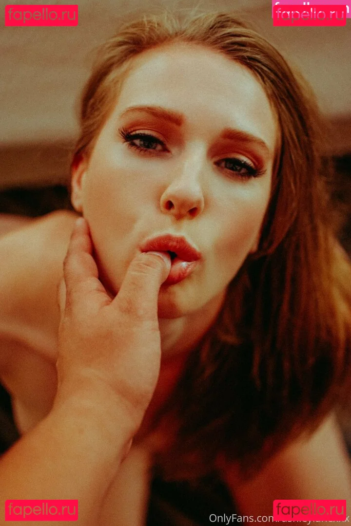 Ashley Lane Onlyfans Photo Gallery 