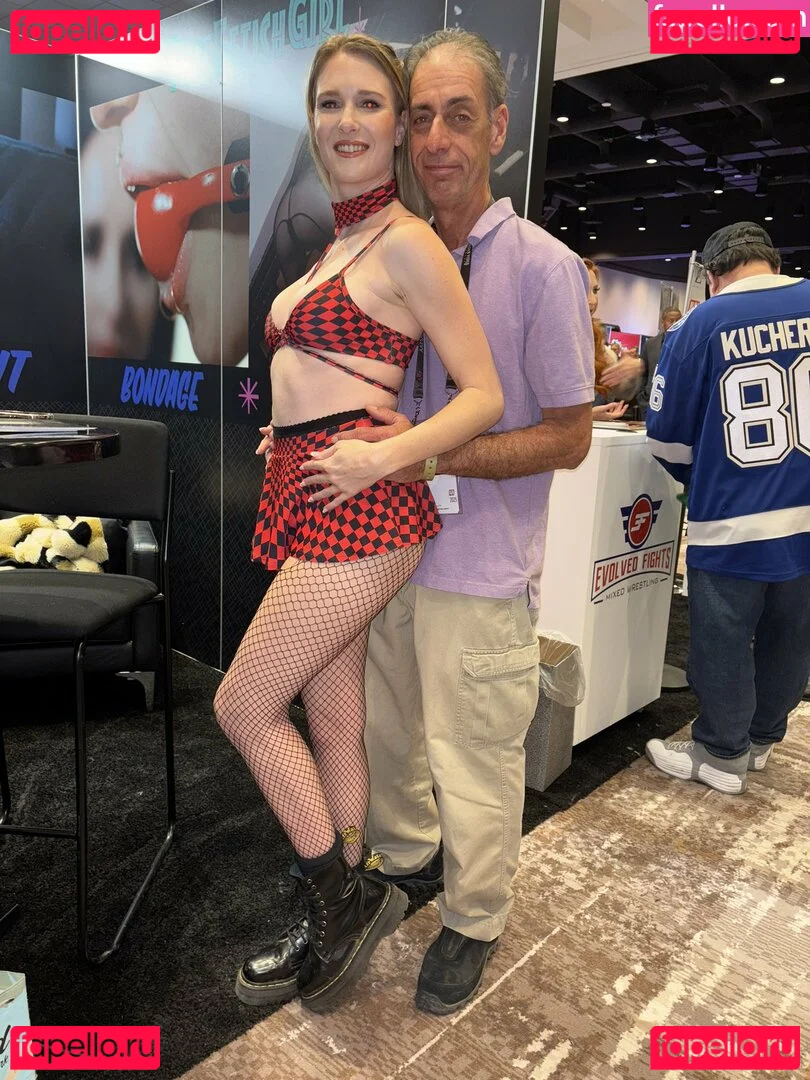 Ashley Lane Onlyfans Photo Gallery 