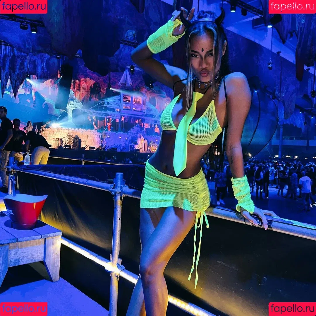 Nona Sobo / Nonasobo Onlyfans Photo Gallery 