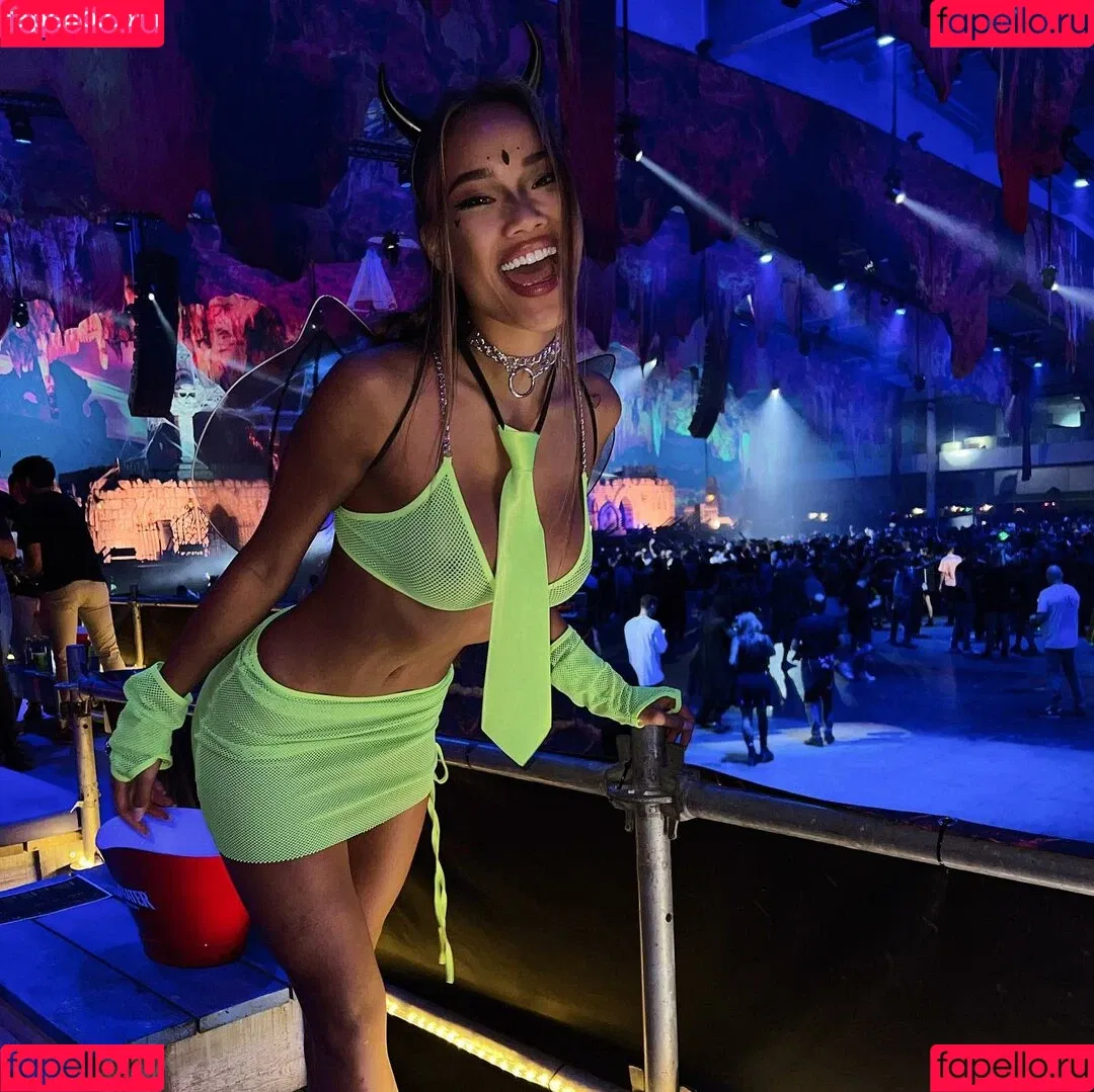 Nona Sobo / Nonasobo Onlyfans Photo Gallery 