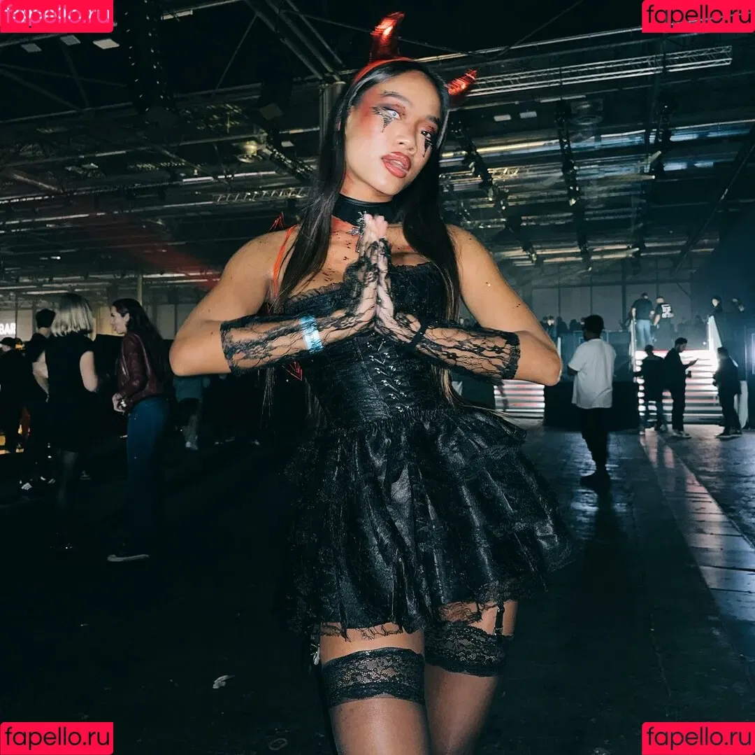 Nona Sobo / Nonasobo Onlyfans Photo Gallery 