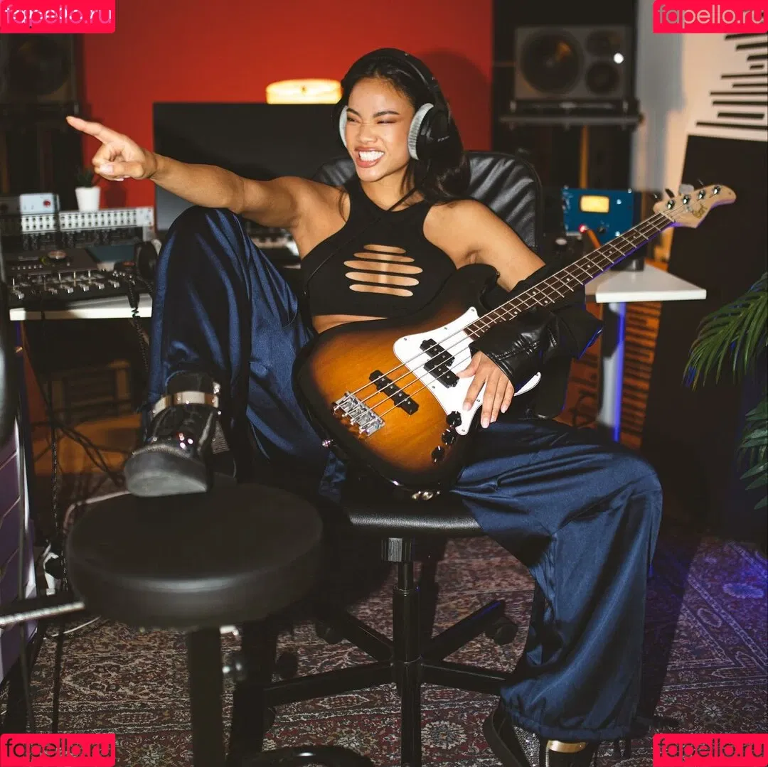 Nona Sobo / Nonasobo Onlyfans Photo Gallery 