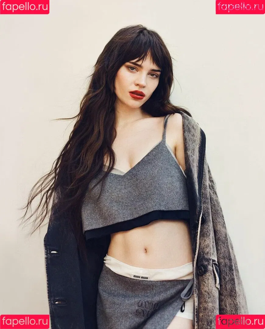 Sophie Thatcher / soapy.t / sophie_thatcher Onlyfans Photo Gallery 