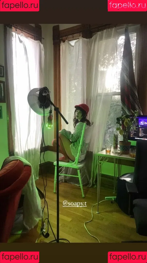 Sophie Thatcher / soapy.t / sophie_thatcher Onlyfans Photo Gallery 