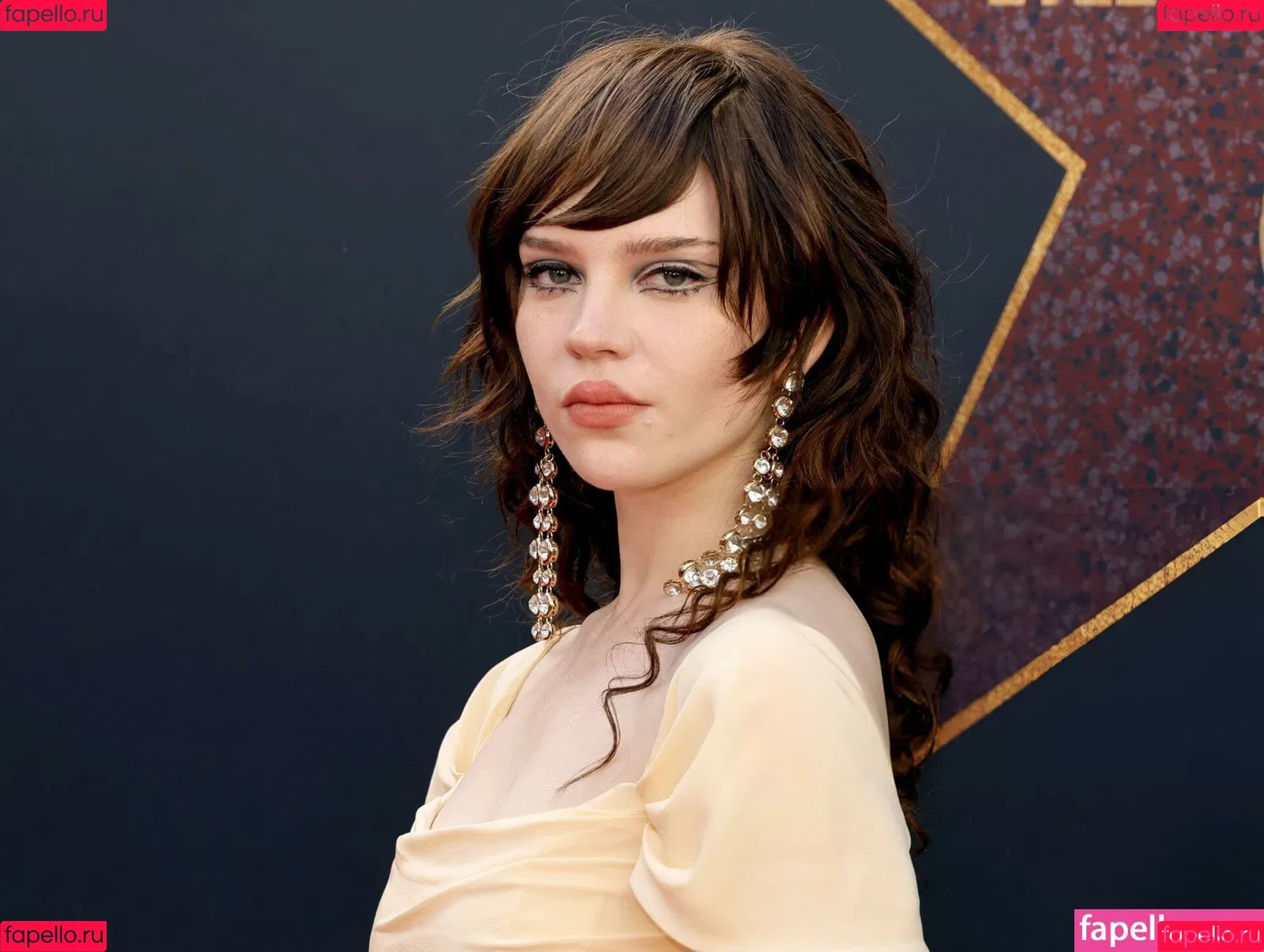 Sophie Thatcher / soapy.t / sophie_thatcher Onlyfans Photo Gallery 