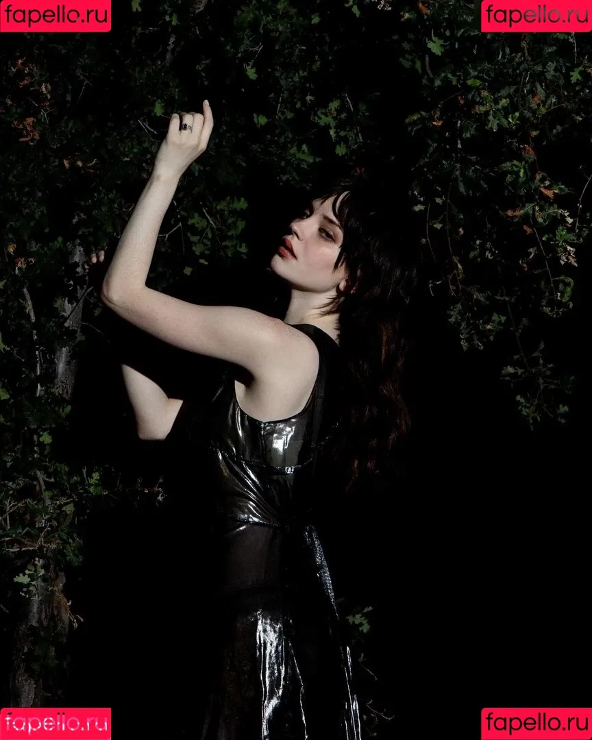 Sophie Thatcher / soapy.t / sophie_thatcher Onlyfans Photo Gallery 