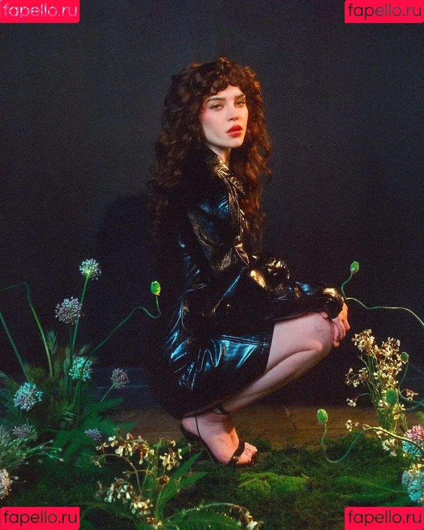 Sophie Thatcher / soapy.t / sophie_thatcher Onlyfans Photo Gallery 