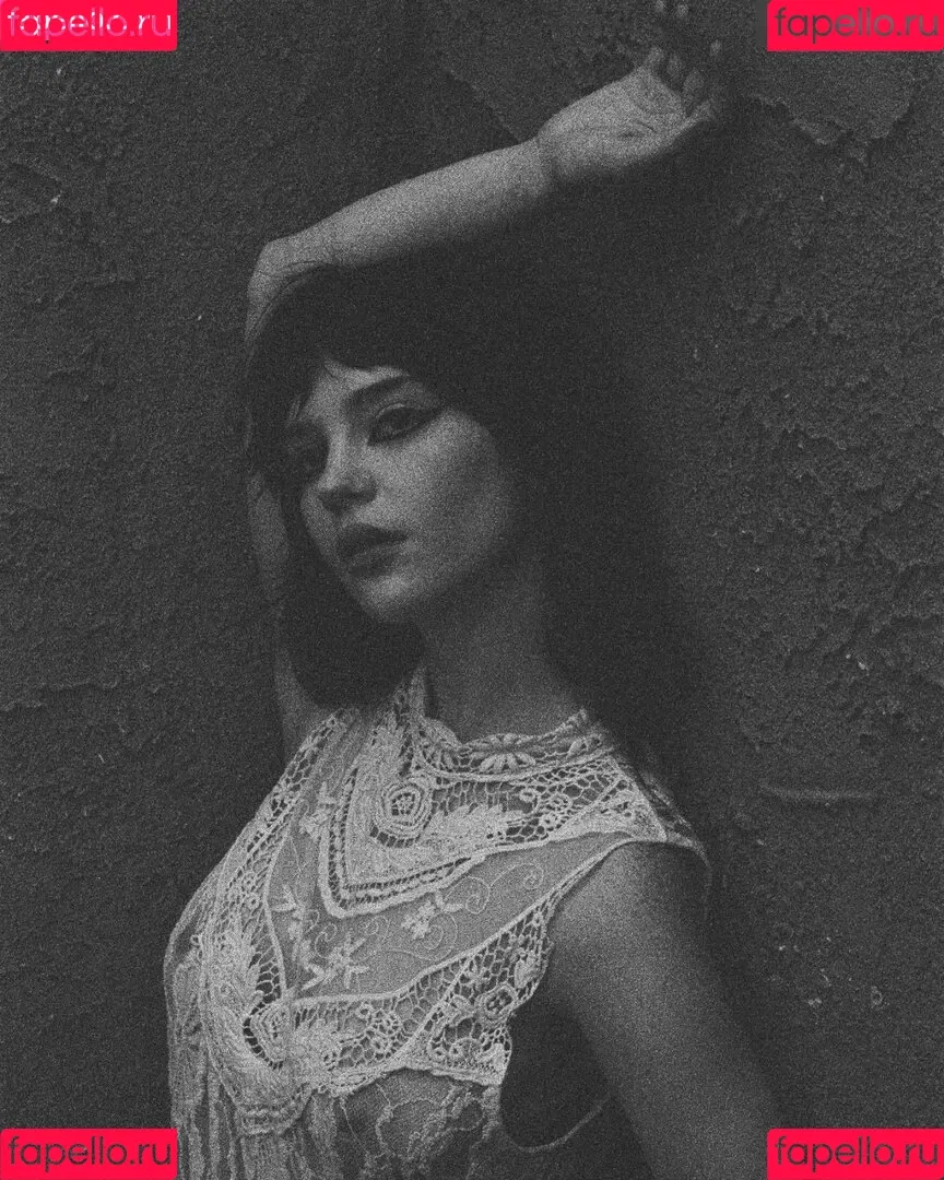 Sophie Thatcher / soapy.t / sophie_thatcher Onlyfans Photo Gallery 