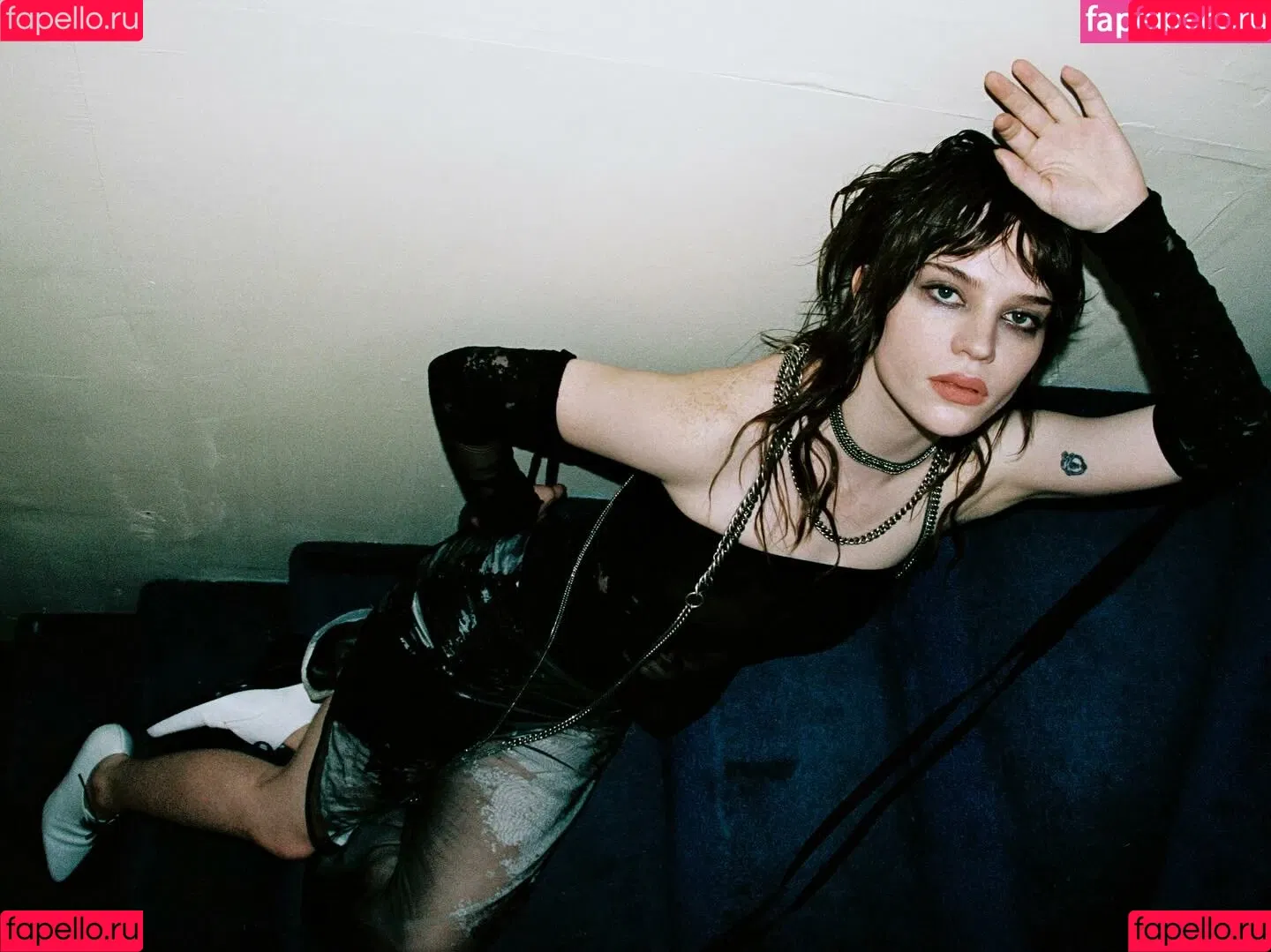 Sophie Thatcher / soapy.t / sophie_thatcher Onlyfans Photo Gallery 