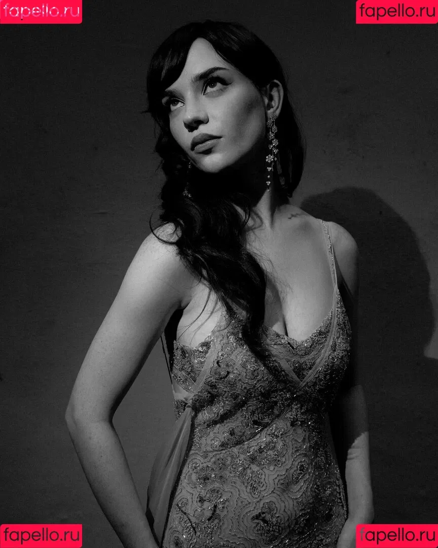 Sophie Thatcher / soapy.t / sophie_thatcher Onlyfans Photo Gallery 