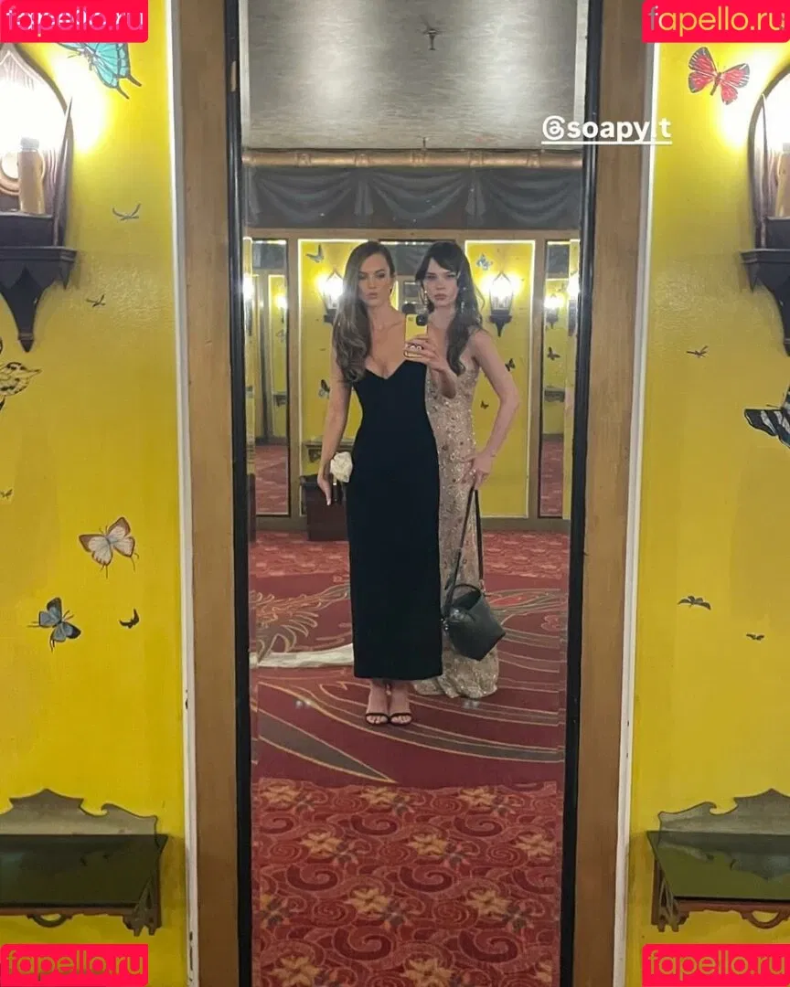 Sophie Thatcher / soapy.t / sophie_thatcher Onlyfans Photo Gallery 