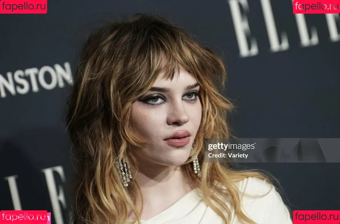 Sophie Thatcher / soapy.t / sophie_thatcher Onlyfans Photo Gallery 