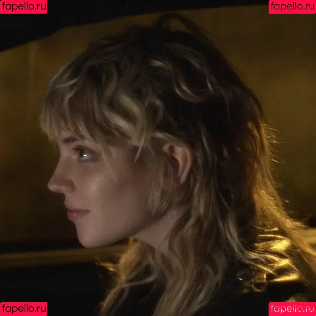 Sophie Thatcher / soapy.t / sophie_thatcher Onlyfans Photo Gallery 