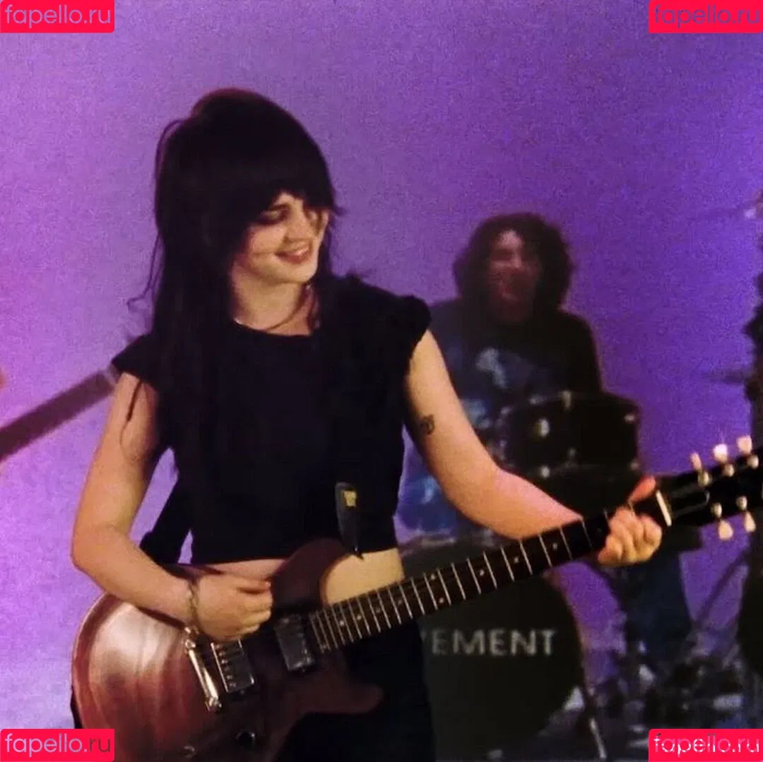 Sophie Thatcher / soapy.t / sophie_thatcher Onlyfans Photo Gallery 