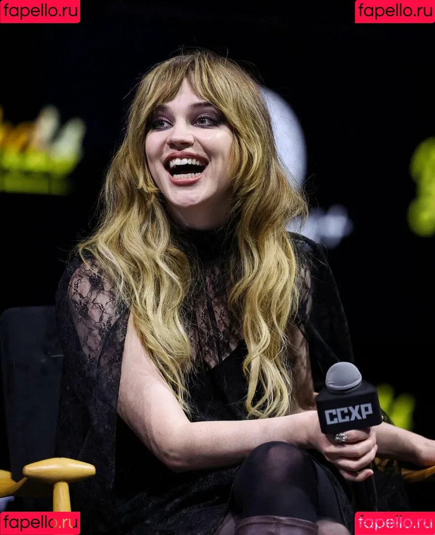 Sophie Thatcher / soapy.t / sophie_thatcher Onlyfans Photo Gallery 