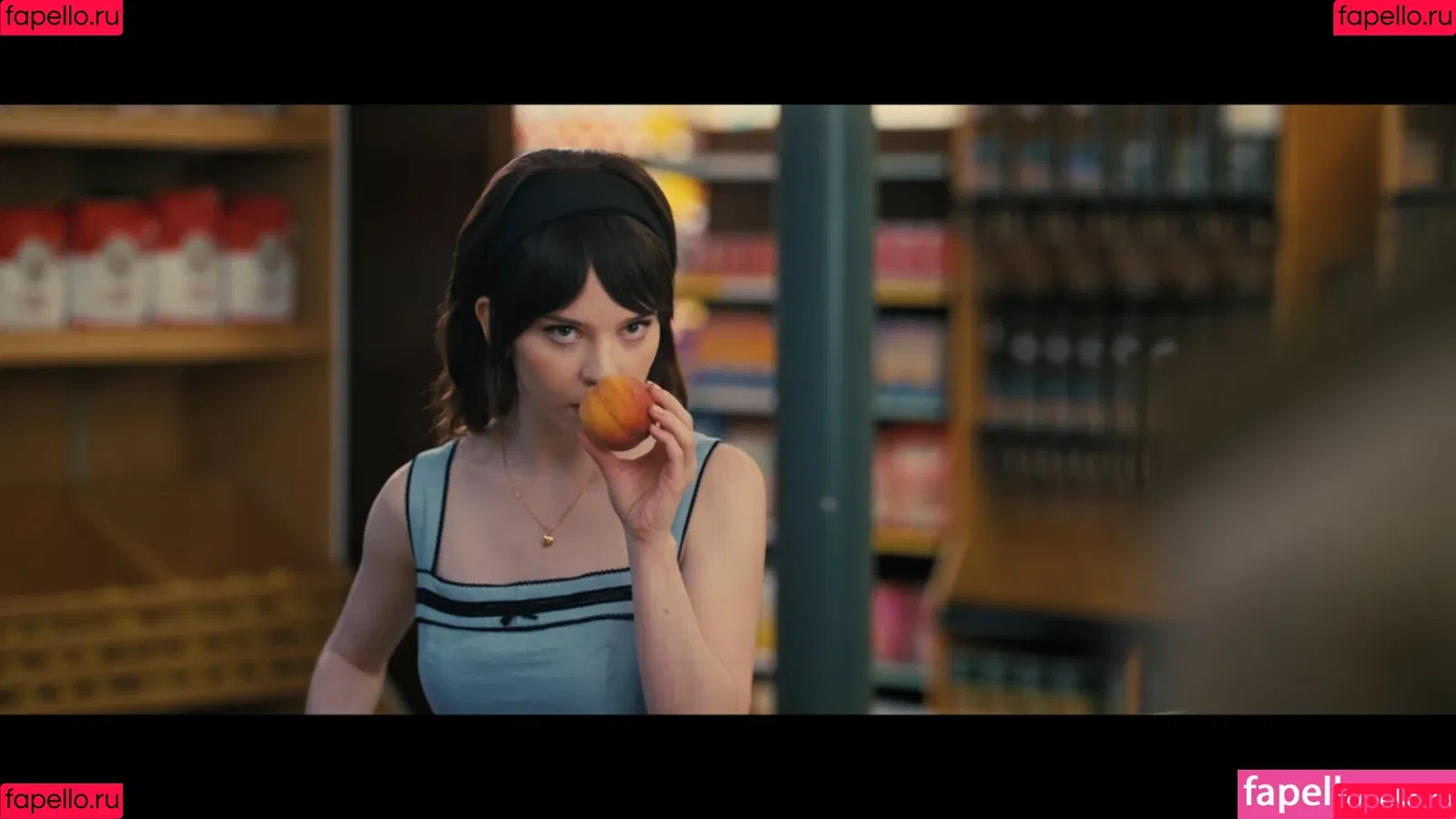 Sophie Thatcher / soapy.t / sophie_thatcher Onlyfans Photo Gallery 