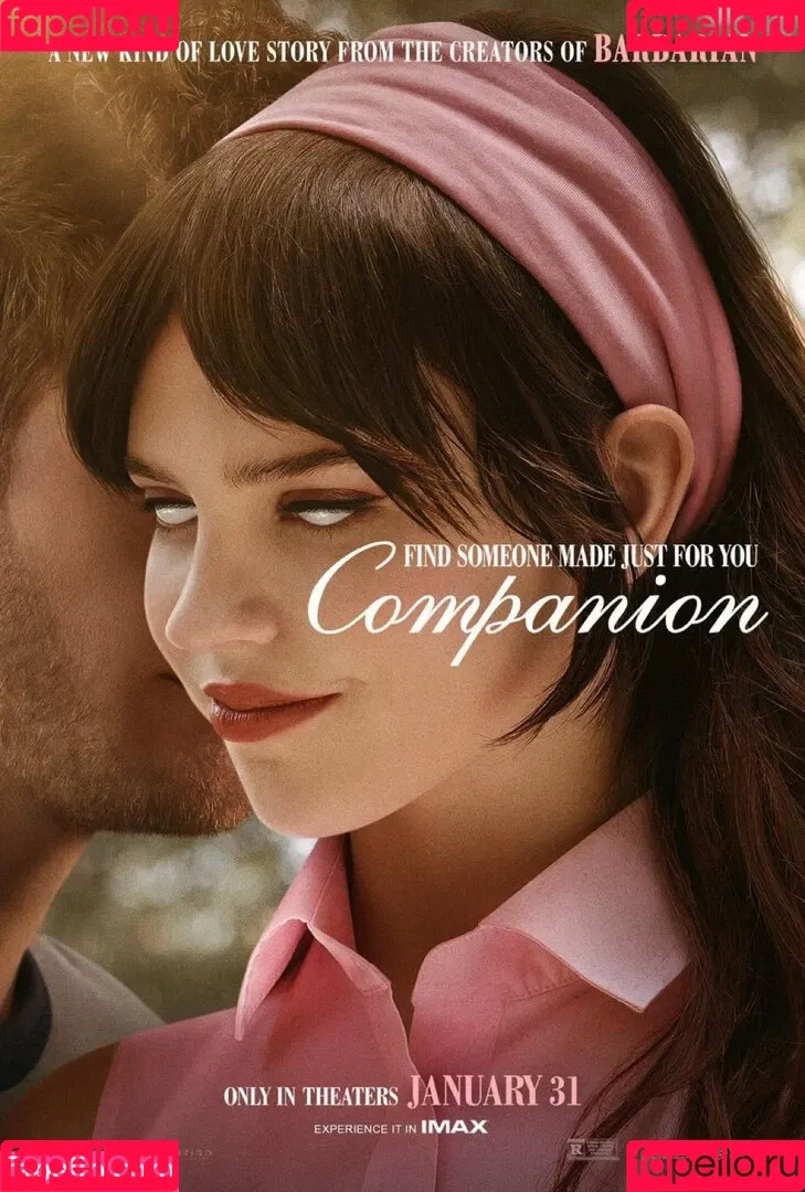 Sophie Thatcher / soapy.t / sophie_thatcher Onlyfans Photo Gallery 