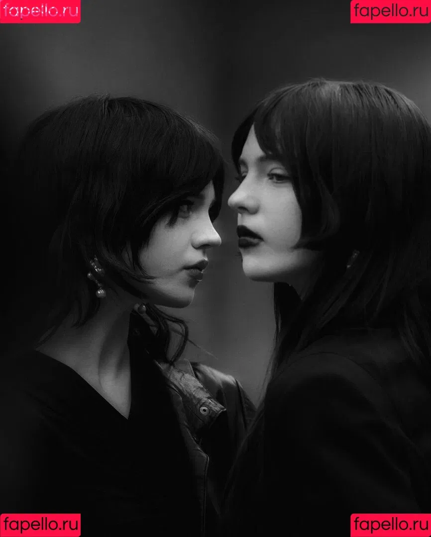 Sophie Thatcher / soapy.t / sophie_thatcher Onlyfans Photo Gallery 