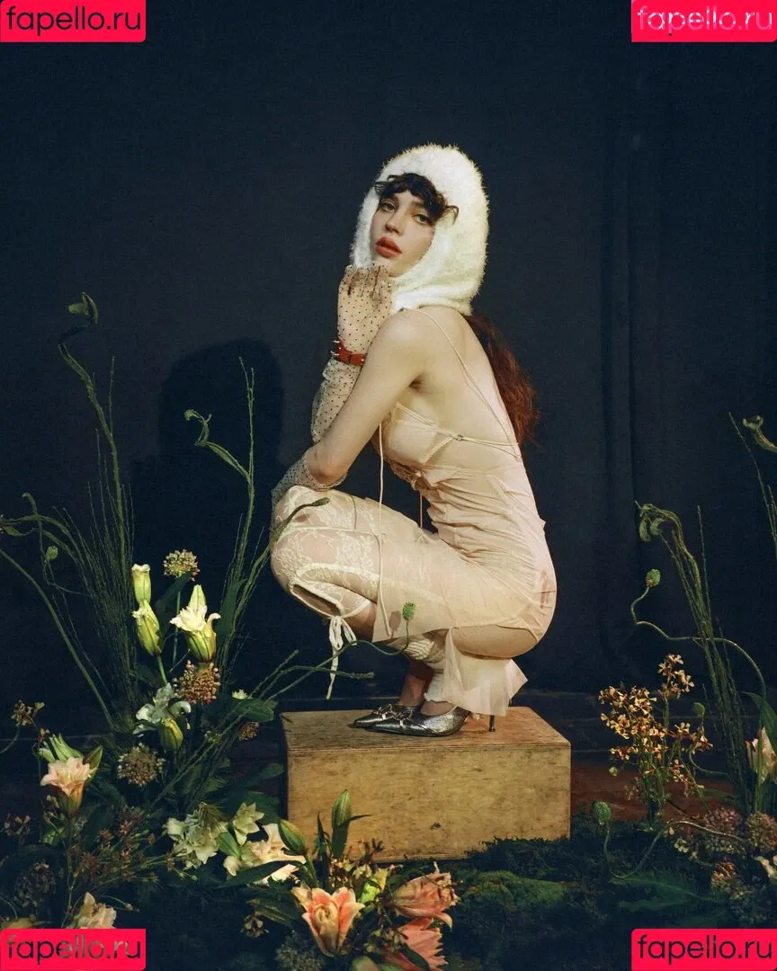 Sophie Thatcher / soapy.t / sophie_thatcher Onlyfans Photo Gallery 