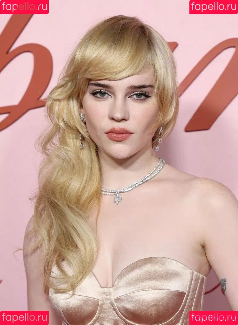 Sophie Thatcher / soapy.t / sophie_thatcher Onlyfans Photo Gallery 