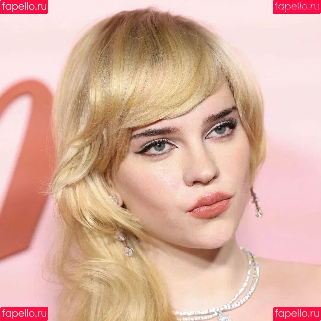 Sophie Thatcher / soapy.t / sophie_thatcher Onlyfans Photo Gallery 