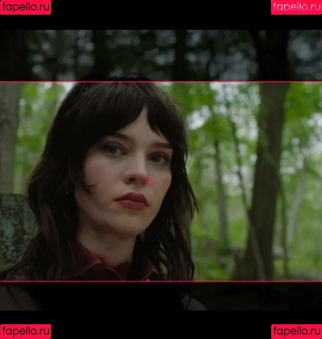 Sophie Thatcher / soapy.t / sophie_thatcher Onlyfans Photo Gallery 