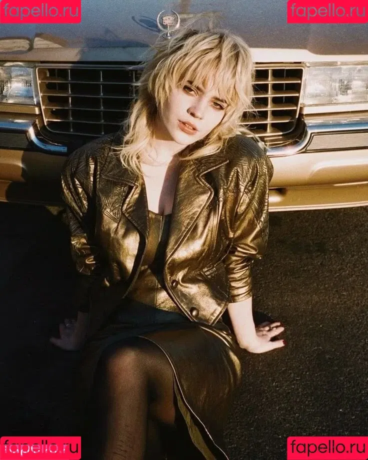 Sophie Thatcher / soapy.t / sophie_thatcher Onlyfans Photo Gallery 