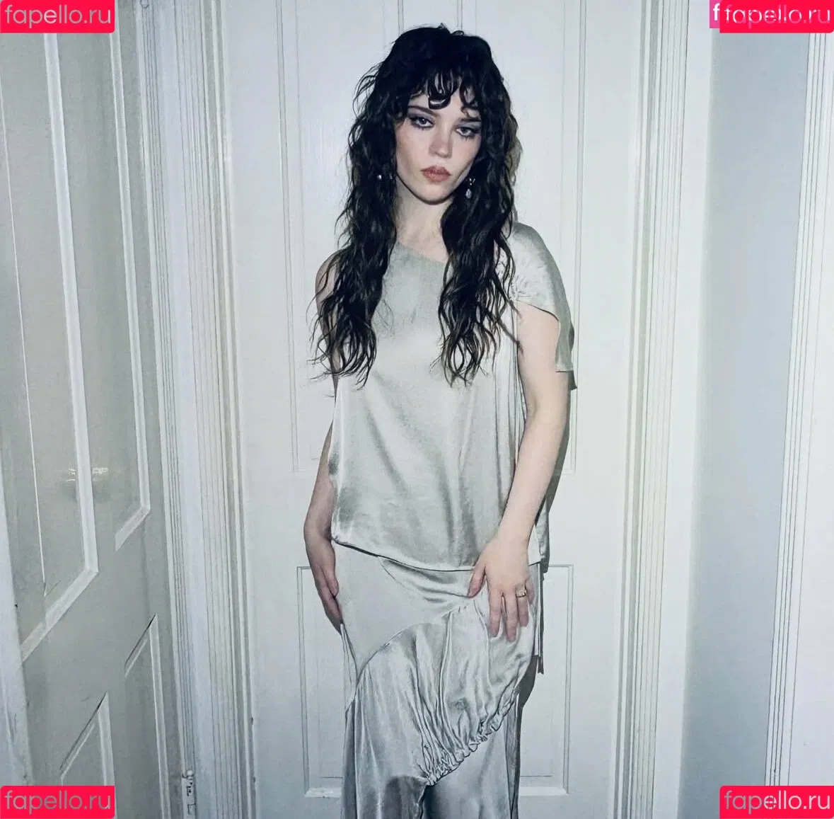 Sophie Thatcher / soapy.t / sophie_thatcher Onlyfans Photo Gallery 