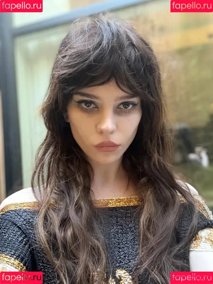 Sophie Thatcher / soapy.t / sophie_thatcher Onlyfans Photo Gallery 