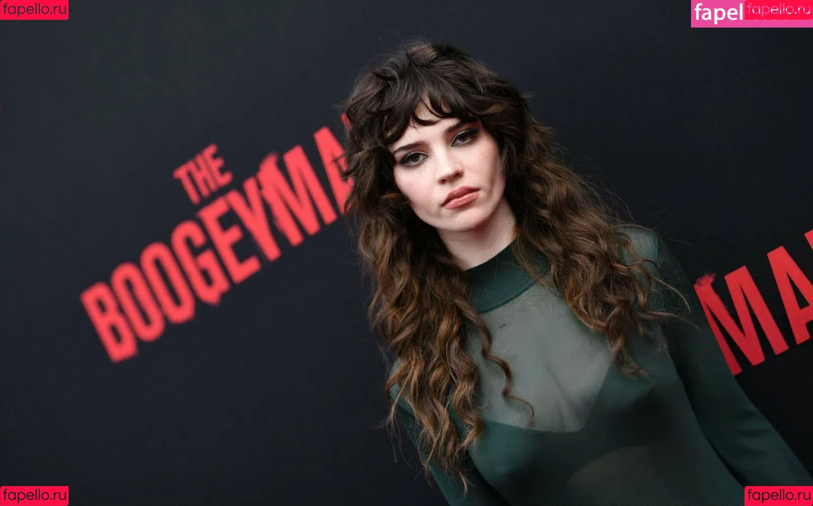 Sophie Thatcher / soapy.t / sophie_thatcher Onlyfans Photo Gallery 