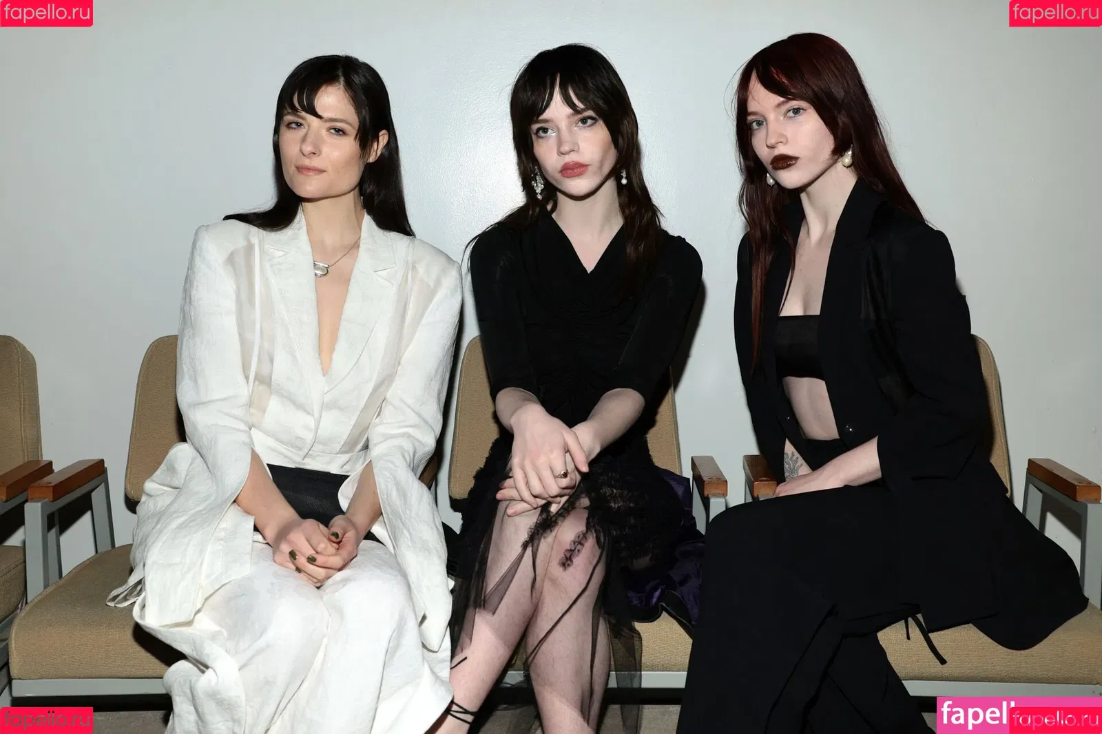 Sophie Thatcher / soapy.t / sophie_thatcher Onlyfans Photo Gallery 