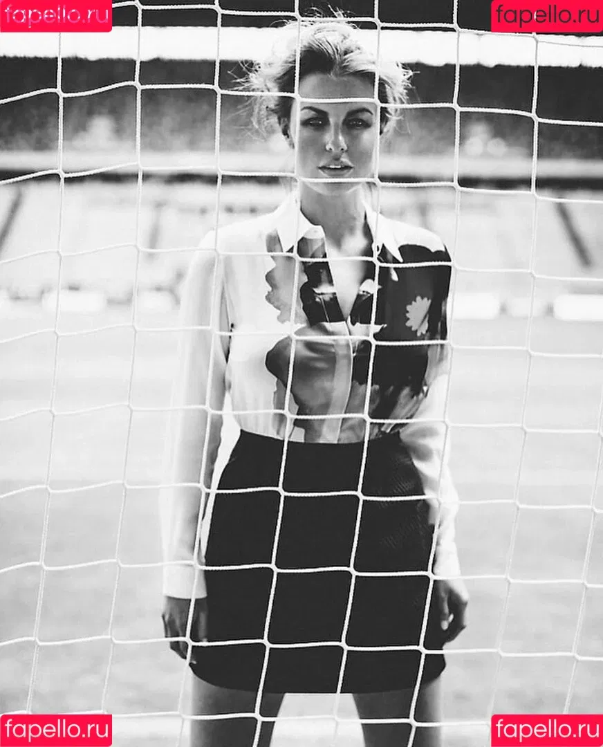 Laura Wontorra / LauraWontorra / laura_wontorra / laurachesnok Onlyfans Photo Gallery 