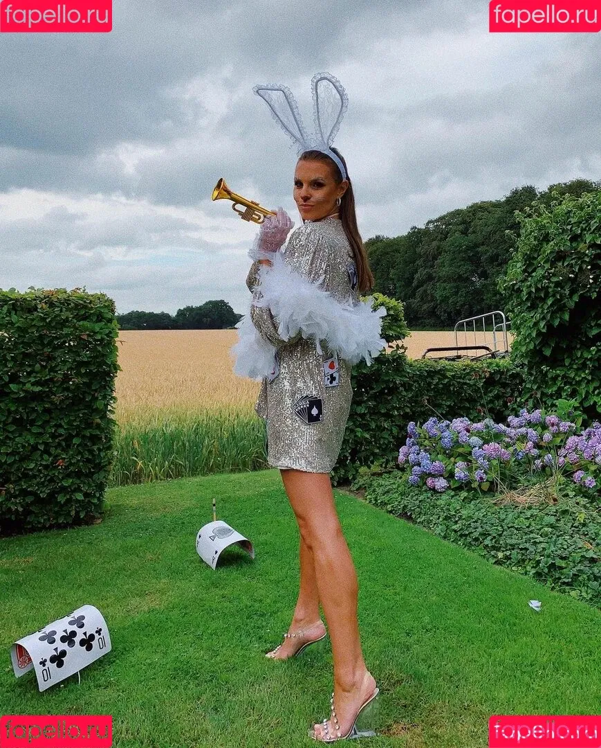 Laura Wontorra / LauraWontorra / laura_wontorra / laurachesnok Onlyfans Photo Gallery 