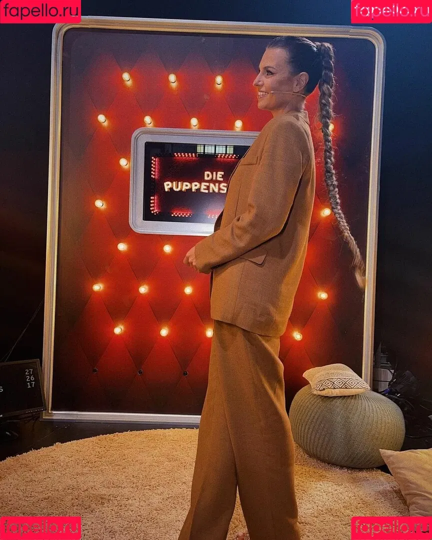 Laura Wontorra / LauraWontorra / laura_wontorra / laurachesnok Onlyfans Photo Gallery 