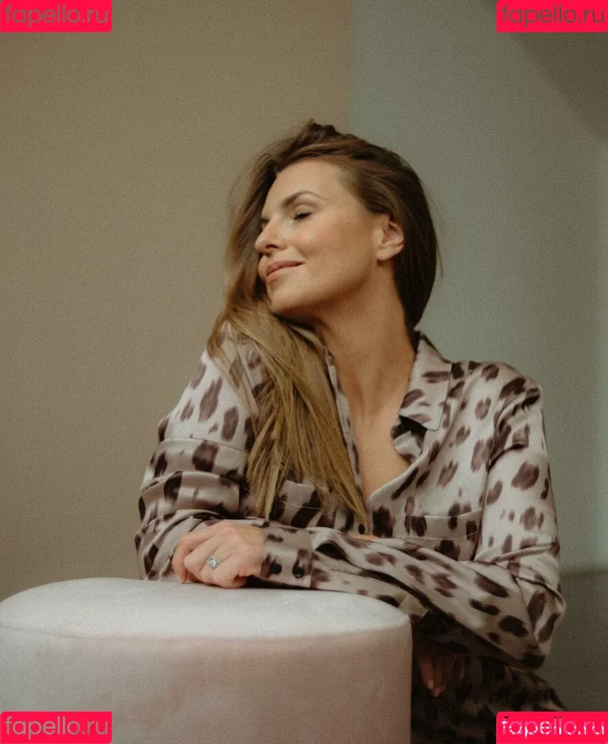 Laura Wontorra / LauraWontorra / laura_wontorra / laurachesnok Onlyfans Photo Gallery 