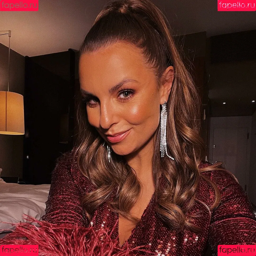 Laura Wontorra / LauraWontorra / laura_wontorra / laurachesnok Onlyfans Photo Gallery 