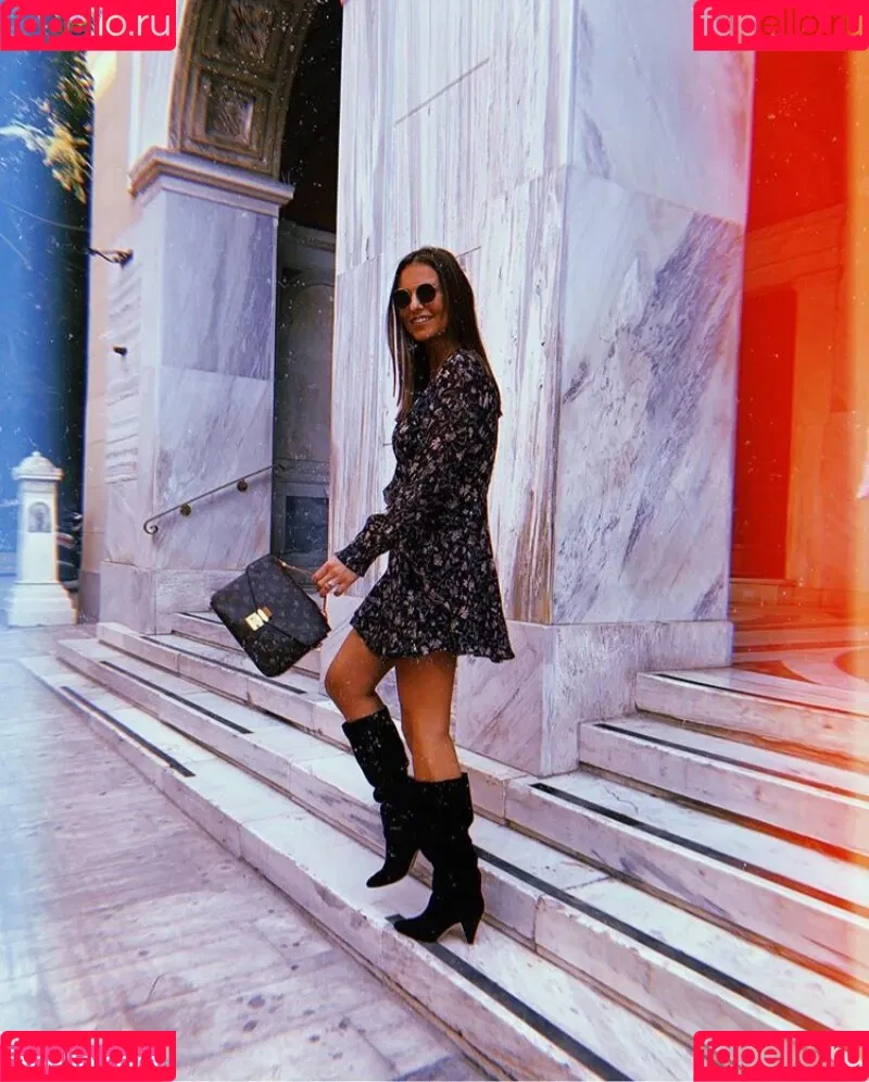 Laura Wontorra / LauraWontorra / laura_wontorra / laurachesnok Onlyfans Photo Gallery 