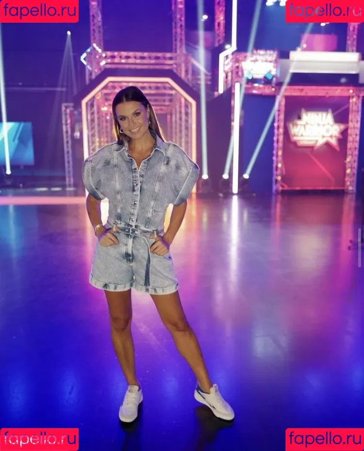 Laura Wontorra / LauraWontorra / laura_wontorra / laurachesnok Onlyfans Photo Gallery 