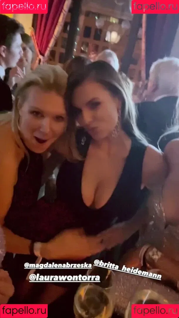 Laura Wontorra / LauraWontorra / laura_wontorra / laurachesnok Onlyfans Photo Gallery 