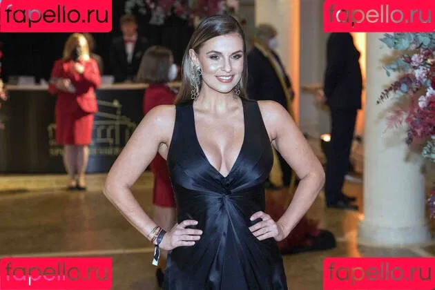 Laura Wontorra / LauraWontorra / laura_wontorra / laurachesnok Onlyfans Photo Gallery 