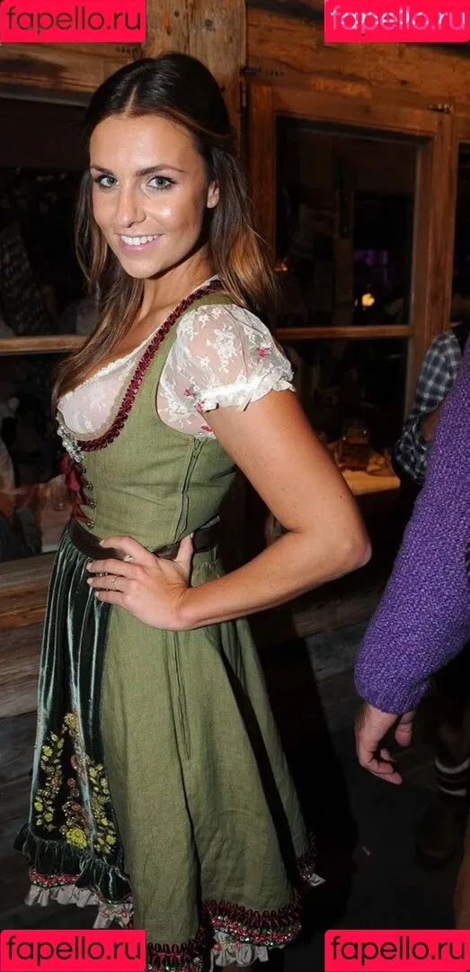 Laura Wontorra / LauraWontorra / laura_wontorra / laurachesnok Onlyfans Photo Gallery 