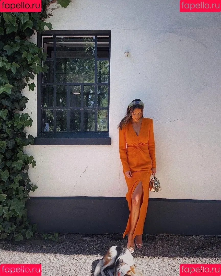 Laura Wontorra / LauraWontorra / laura_wontorra / laurachesnok Onlyfans Photo Gallery 