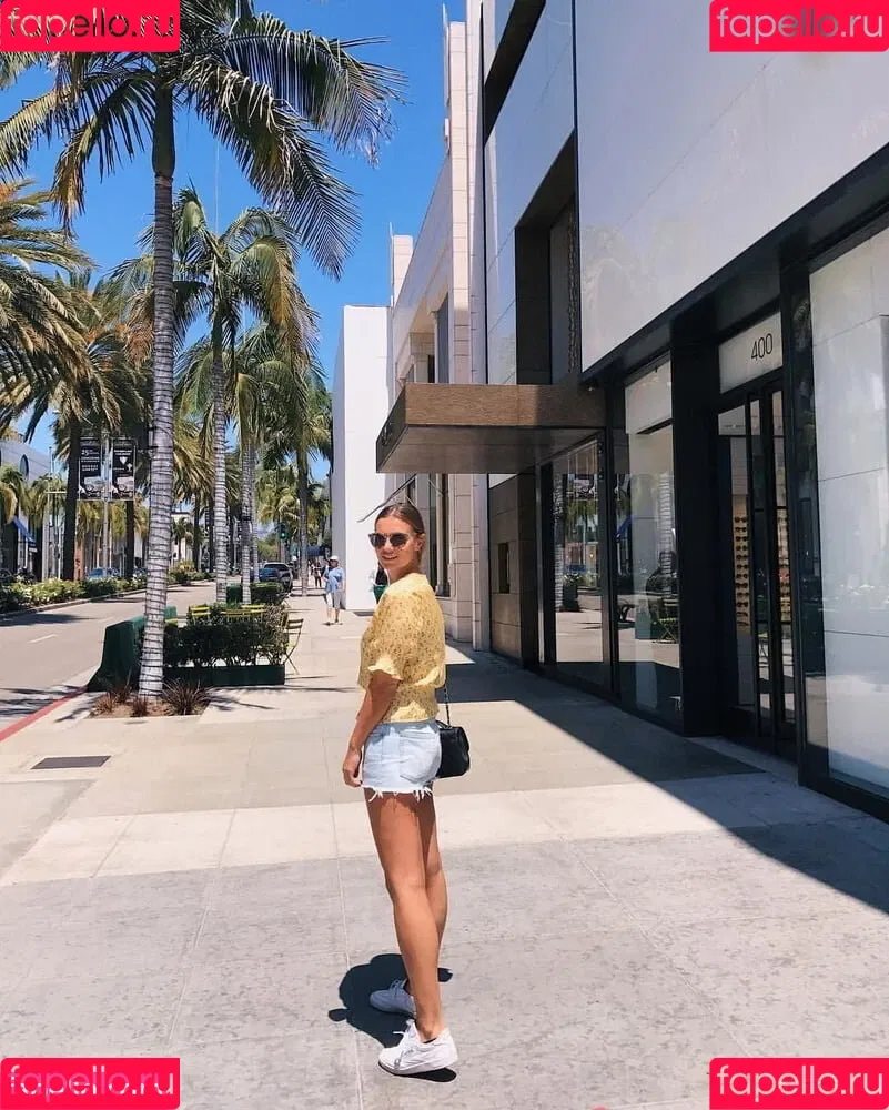 Laura Wontorra / LauraWontorra / laura_wontorra / laurachesnok Onlyfans Photo Gallery 